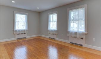 429 Forest Ave, Middletown, RI 02842