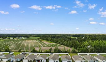 628 Woodland Farms Cir, Aynor, SC 29511