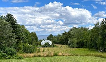 192 Northport Ave, Belfast, ME 04915