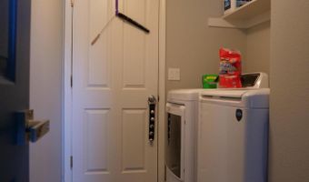 604 Jennys Ln, Fernley, NV 89408