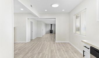 15944 Wintun Rd, Apple Valley, CA 92307