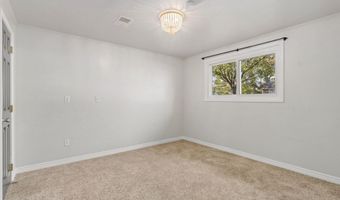 521 MONTCLAIR Dr, Cheyenne, WY 82009