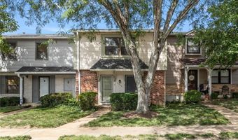 2332 Hidden Meadow Ln, Ballwin, MO 63021