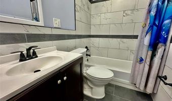 750 Park Dr, Alton, IL 62002