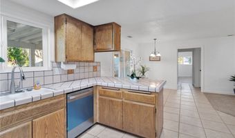12490 Palomino Ln, Apple Valley, CA 92308