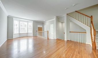 43122 FOREST EDGE Sq, Ashburn, VA 20148