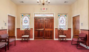 208 S Main St, Abbeville, SC 29620