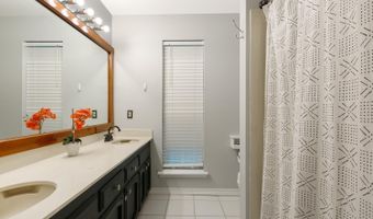 1813 W Marsden Pl, Baton Rouge, LA 70816