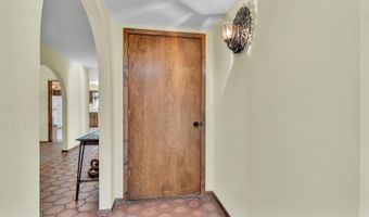 7910 Academy Trl NE, Albuquerque, NM 87109