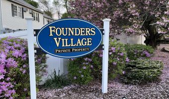 18 Founders Vlg 18, Clinton, CT 06413