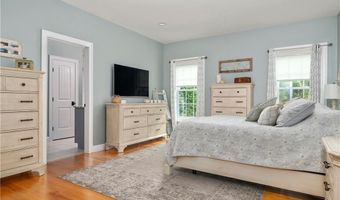 121 Stillwater Rd, Smithfield, RI 02917