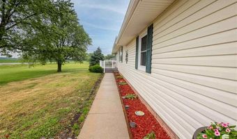 1104 Old Highway 40, Abilene, KS 67410
