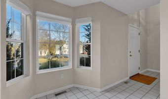 20 Lakeview Dr 20, Branford, CT 06405