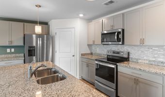 628 Woodland Farms Cir, Aynor, SC 29511
