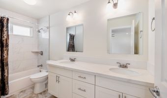 99-530 Halawa Hts Rd A, Aiea, HI 96701