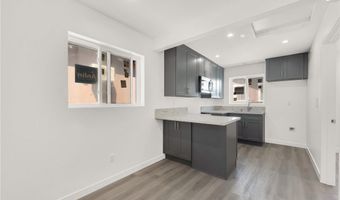 2621 Vineyard Ave, Los Angeles, CA 90016