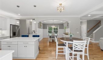 1 Cassidy Trl, Coventry, RI 02816