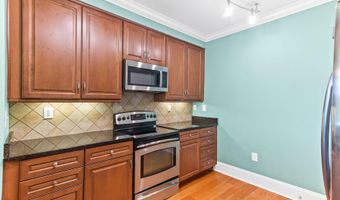 6832 Main St Unit 217, Wilmington, NC 28405