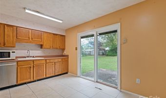 14 Fieldcrest Rd, Arden, NC 28704
