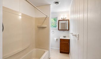 505 COLLINS St, Bethany Beach, DE 19930