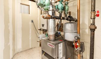 3 Grant Ave, Albertson, NY 11507