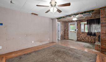 427 Morgan Ave, Aurora, MO 65605