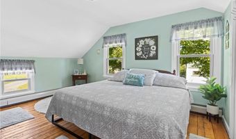 76 W Allenton Rd, North Kingstown, RI 02852