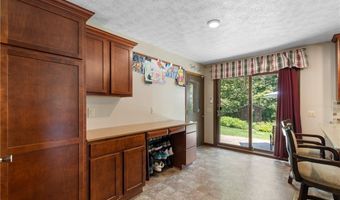 12980 Robinwood St NE, Alliance, OH 44601