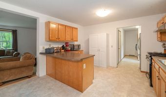 1129 Meadowdale Rd, Altamont, NY 12009