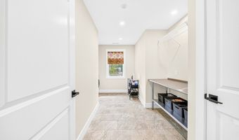 2 Sequoia St, Billerica, MA 01821
