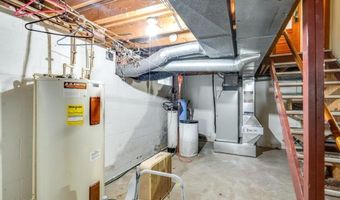 12222 Cenfield St NE, Alliance, OH 44601