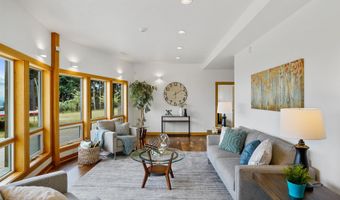22000 SE Upper Matthews Creek Ln, Amity, OR 97101