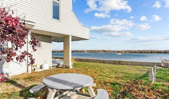 99 Smith St, Bristol, RI 02809