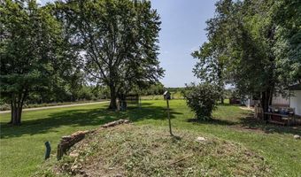 9009 NW County Road 2002, Amoret, MO 64722