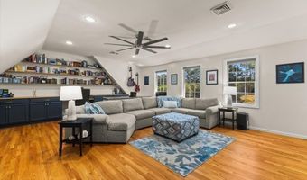 15- Rr Algerine St, Berkley, MA 02779