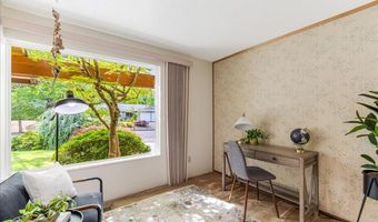 9810 SW ROBBINS Dr, Beaverton, OR 97008