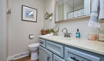 1506 S 14th St, Adel, IA 50003