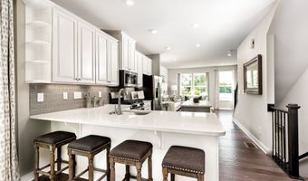44 Halifax Rd, Bayville, NJ 08721