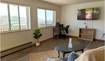 222 DEL NORTE Ln 19, Brookings, OR 97415