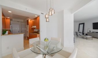 21050 Point Pl 702, Aventura, FL 33180