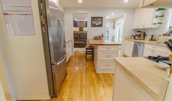 3666 Frederick Dr, Ann Arbor, MI 48105
