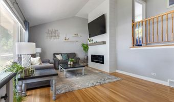 817 N Gibbons Ave, Arlington Heights, IL 60004