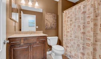 32 Bowline St, Beachwood, NJ 08722