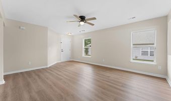 638 Branch View Dr, Boiling Springs, SC 29316