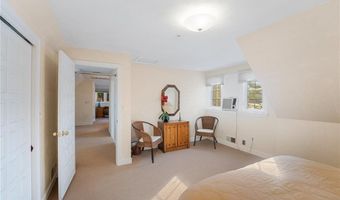 12 Georgiana Dr, Cumberland, RI 02864