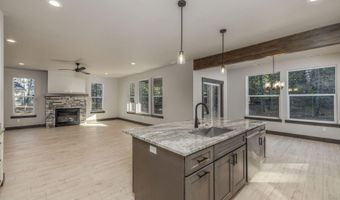 7832 E Autry Ln, Athol, ID 83801