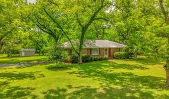 3104 Leggett Dr, Albany, GA 31721