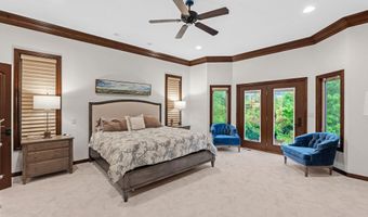 918 E Lakecrest Dr, Andover, KS 67002