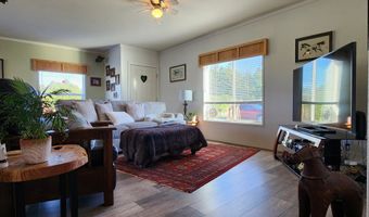 87882 AUCTION BARN Ln, Bandon, OR 97411