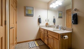 1824-2 Parkland Dr 0602, Arkdale, WI 54613